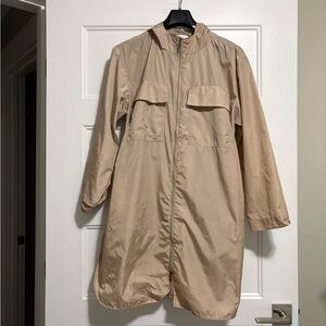 J Jill Beige Hooded Rain Coat Light Weight Sz L Pkts Pit To Pit 24” L 38” Nylon